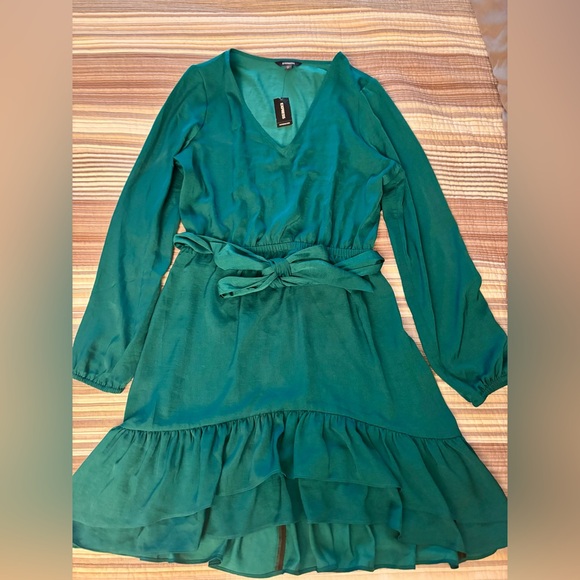 Express Emerald Green Dress Size Small NWT Long Sleeve - Picture 1 of 4
